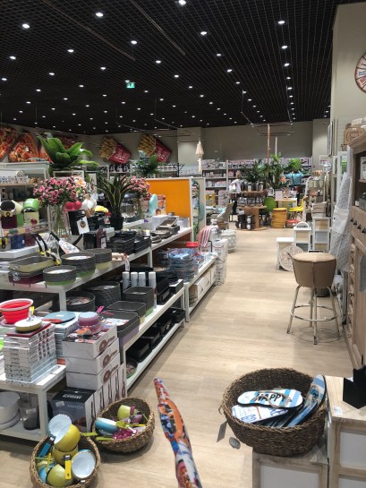 Kazanova + So'MakeUp Blog