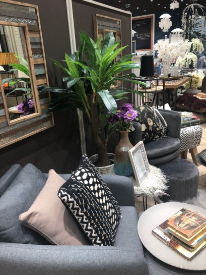 Kazanova + So'MakeUp Blog